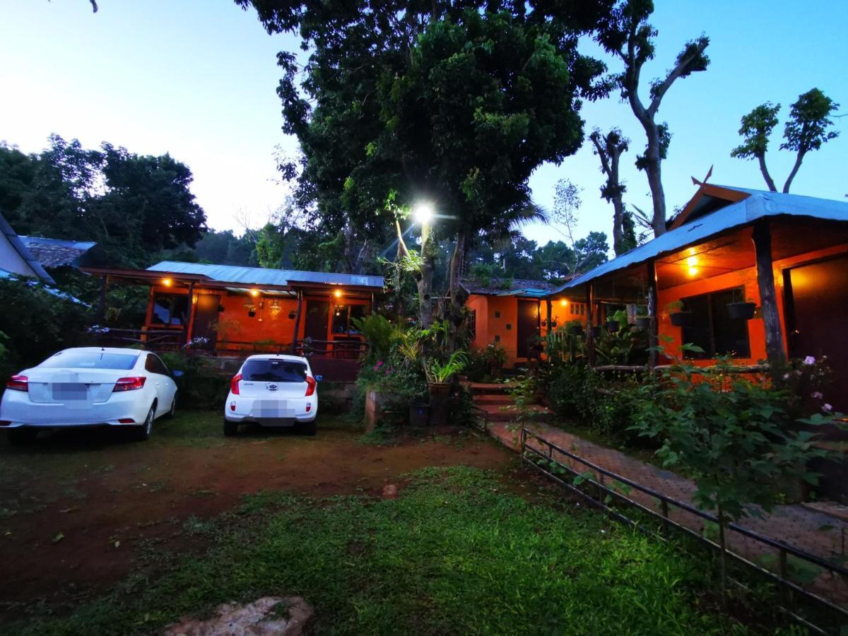 บ้านดินโฮมสเตย์ ปางอุ๋ง Ban Huai Makhuea Som Dış mekan fotoğraf